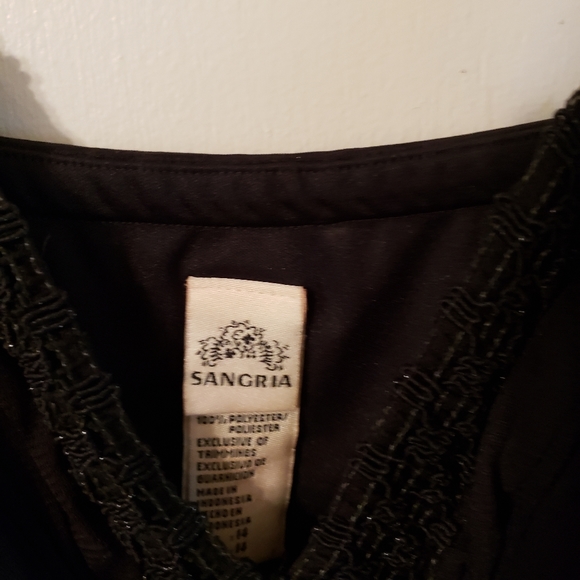 Dress - Picture 5 of 5